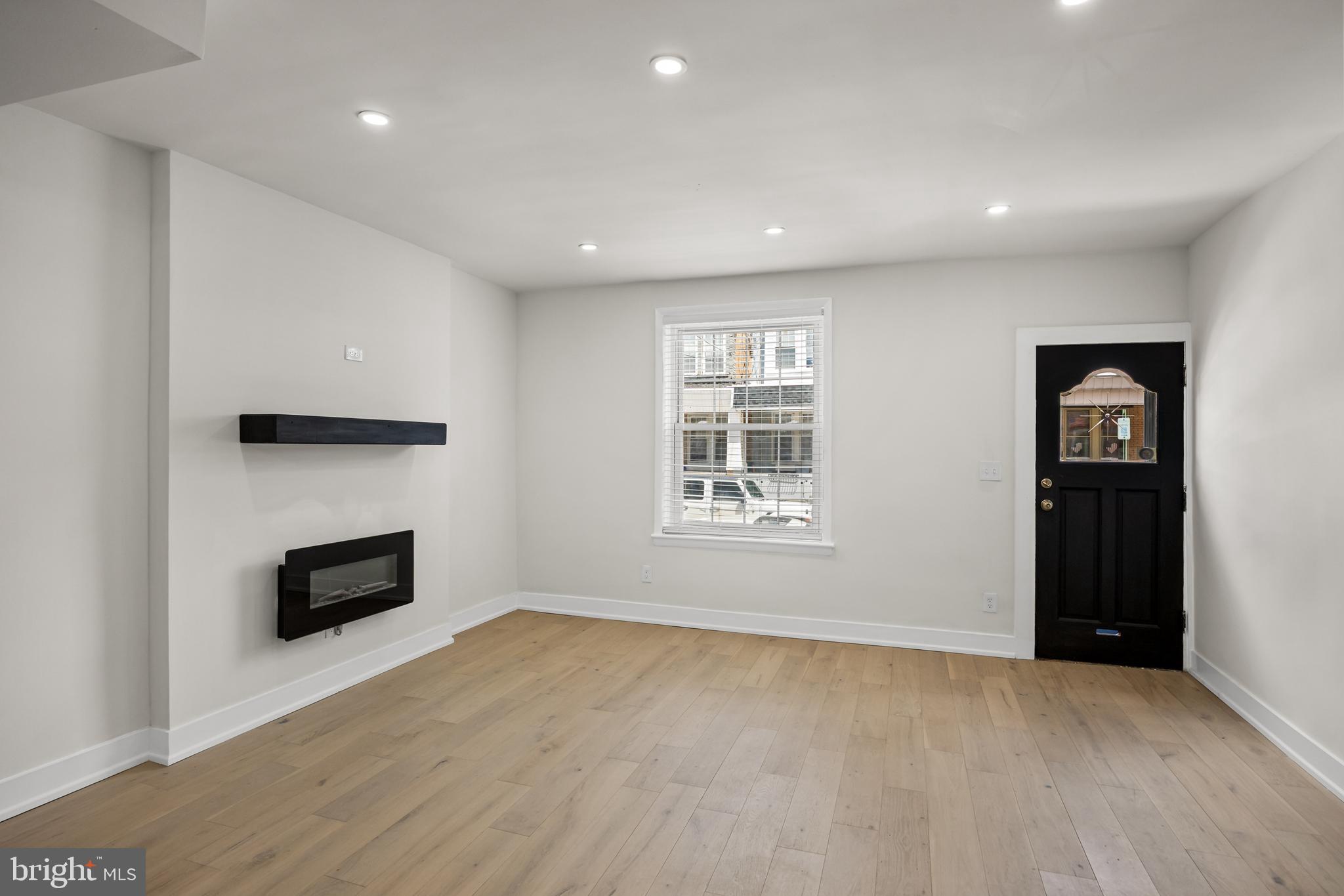 PORT RICHMOND - Residential