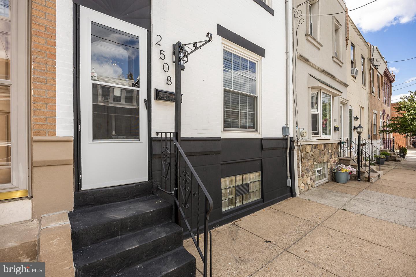 PORT RICHMOND - Residential