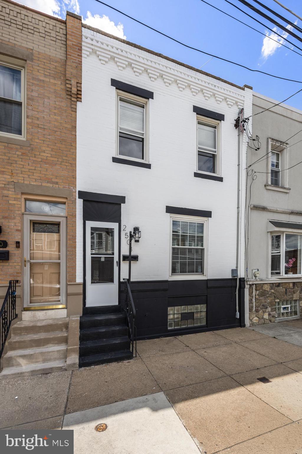 PORT RICHMOND - Residential