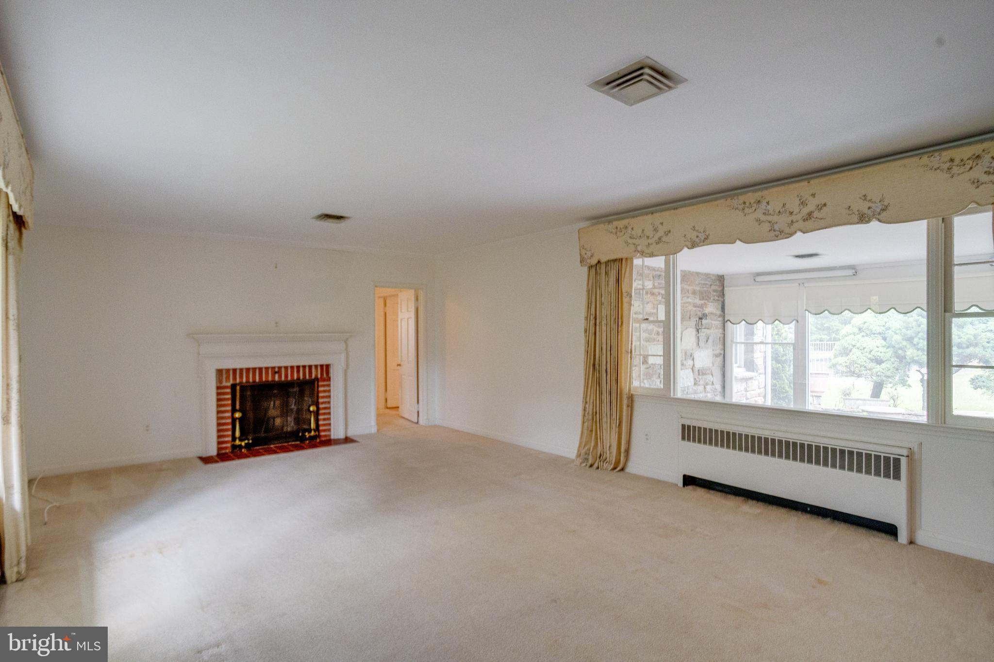 HAMPTON - Residential