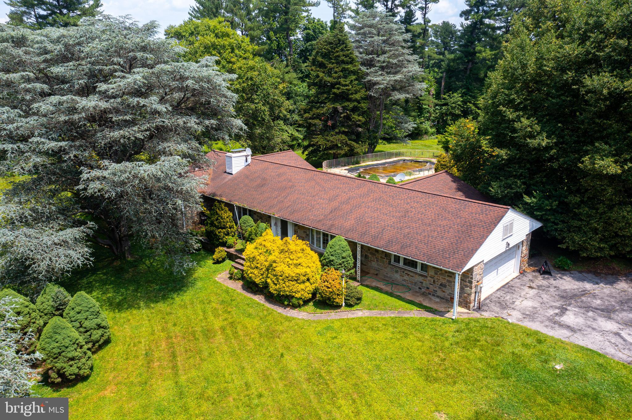 HAMPTON - Residential
