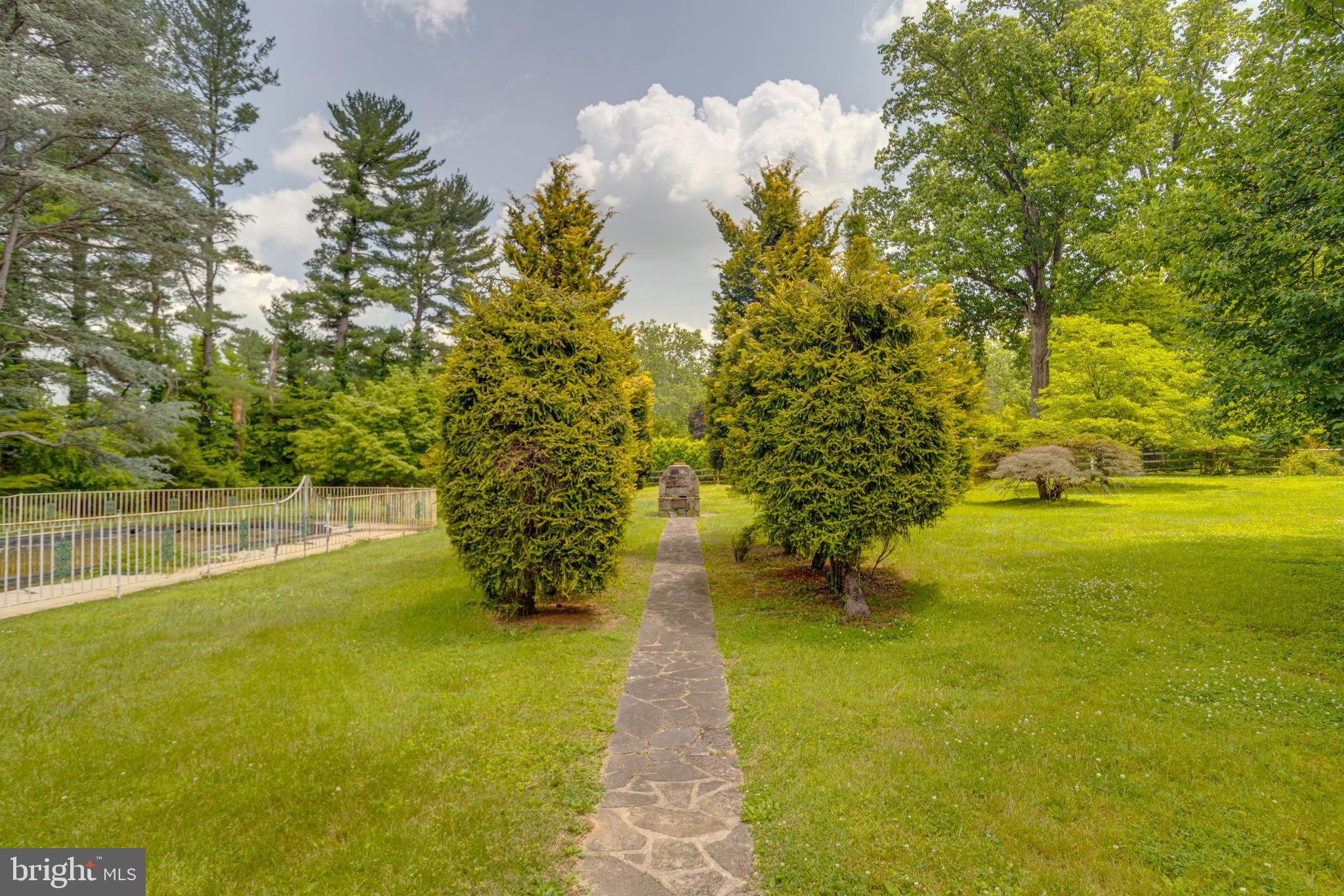 HAMPTON - Residential