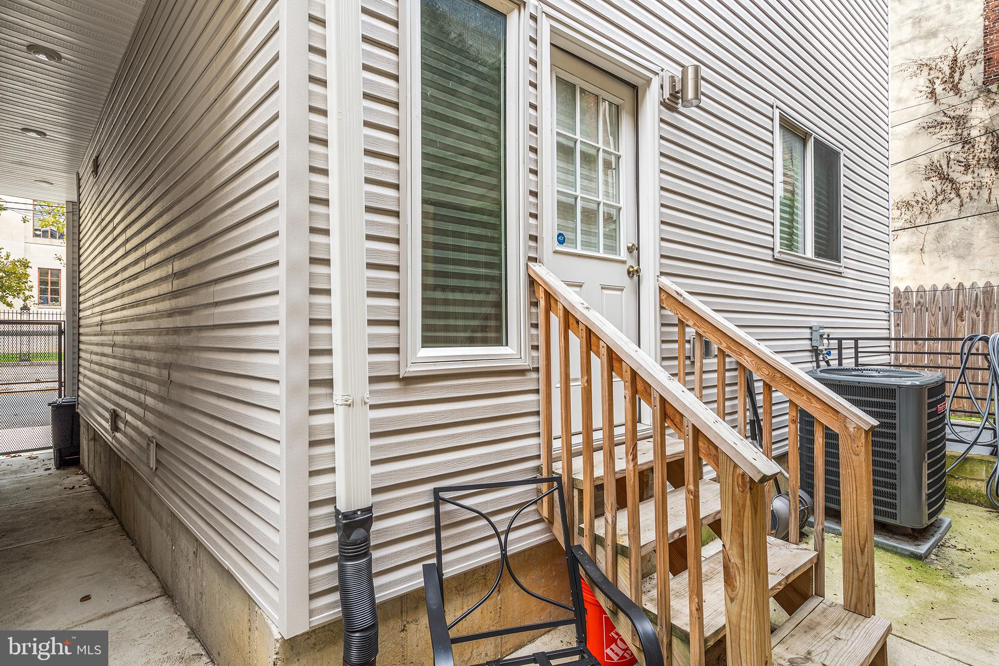 FAIRMOUNT - Residential