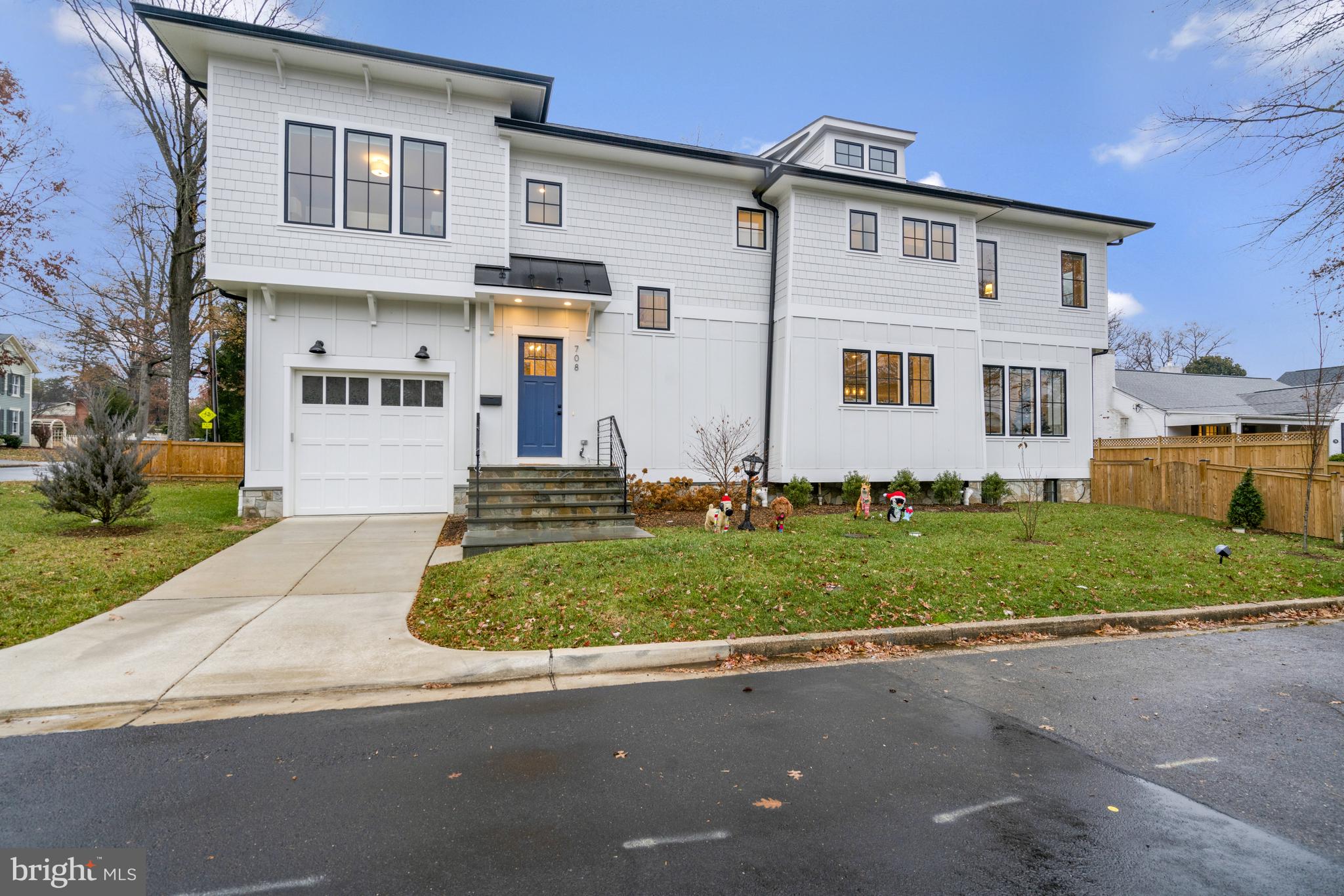 WOODLAND - Residential Lease