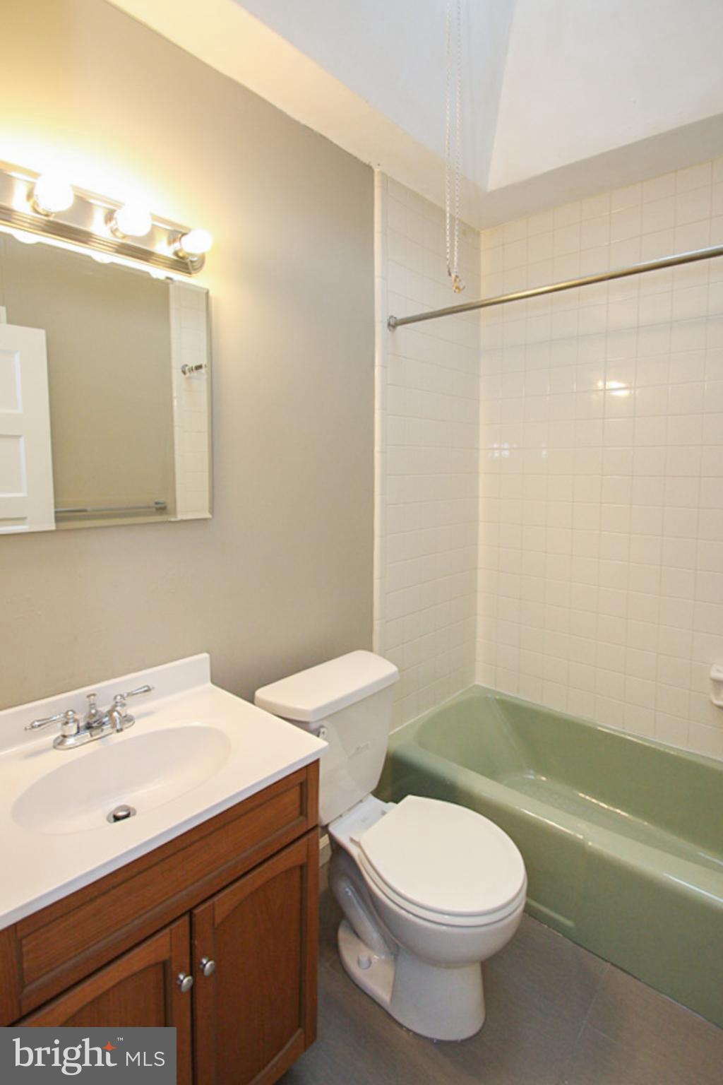 OGONTZ - Residential Lease