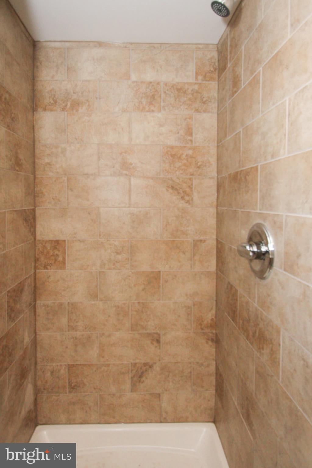 OGONTZ - Residential Lease