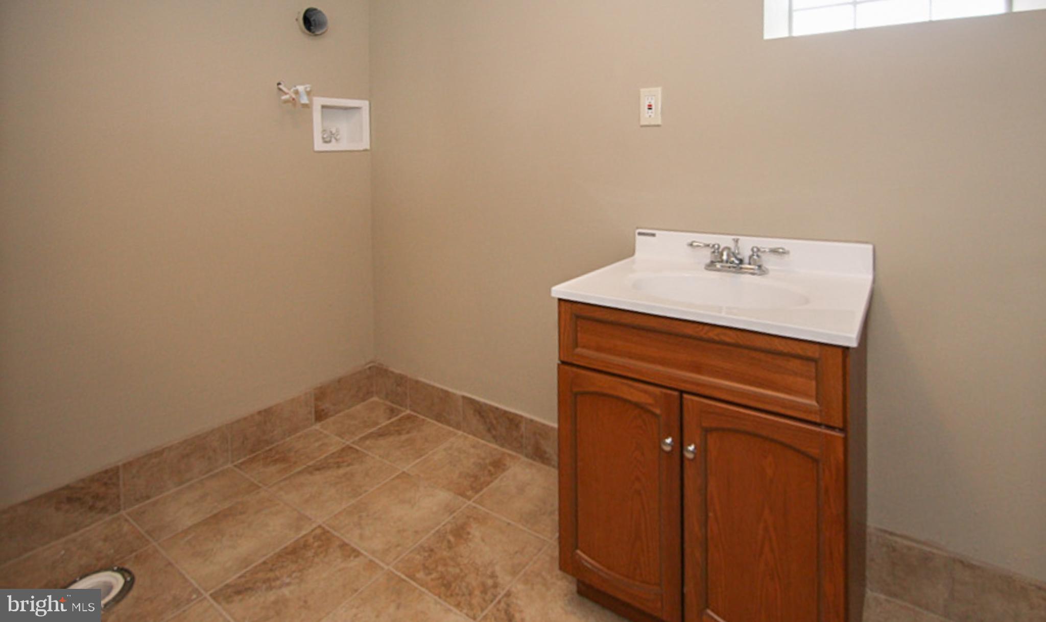OGONTZ - Residential Lease