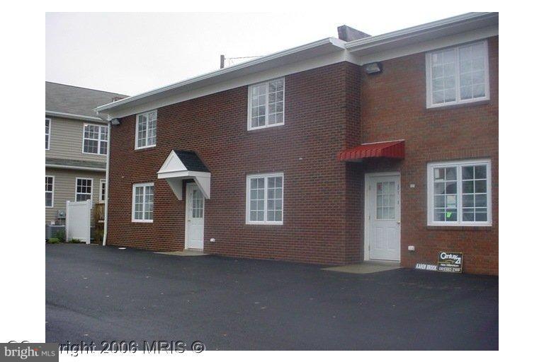 Apt Building in down town Leonardtown!! Rent includes water sewer and trash Very nice 2 bedrooms 1 full bath All appliances including washer and dryer!! No pets and excellant credit a must!!! Apt #5 is the only 2 bedroom left!!