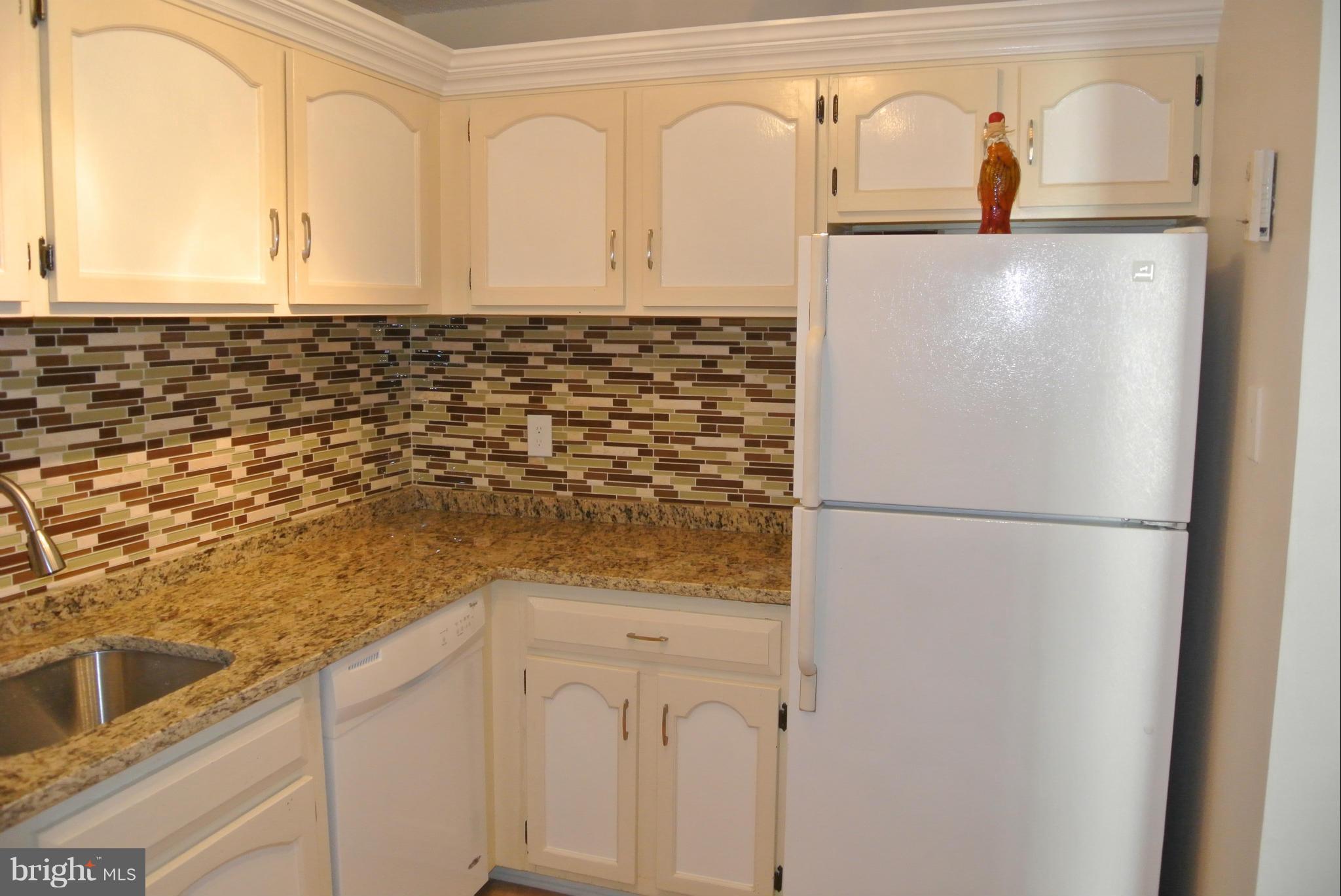 AMERICANA CENTRE - Residential Lease