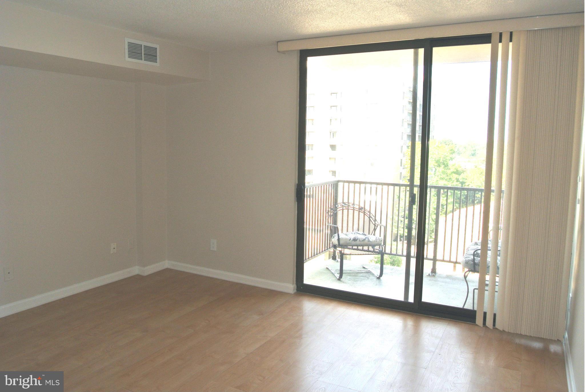 AMERICANA CENTRE - Residential Lease