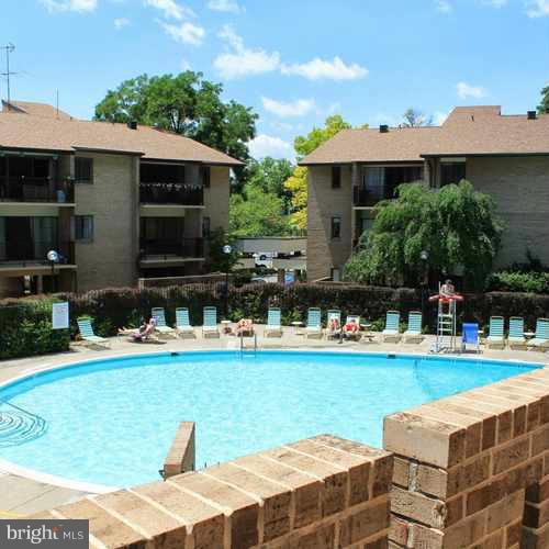 AMERICANA CENTRE - Residential Lease