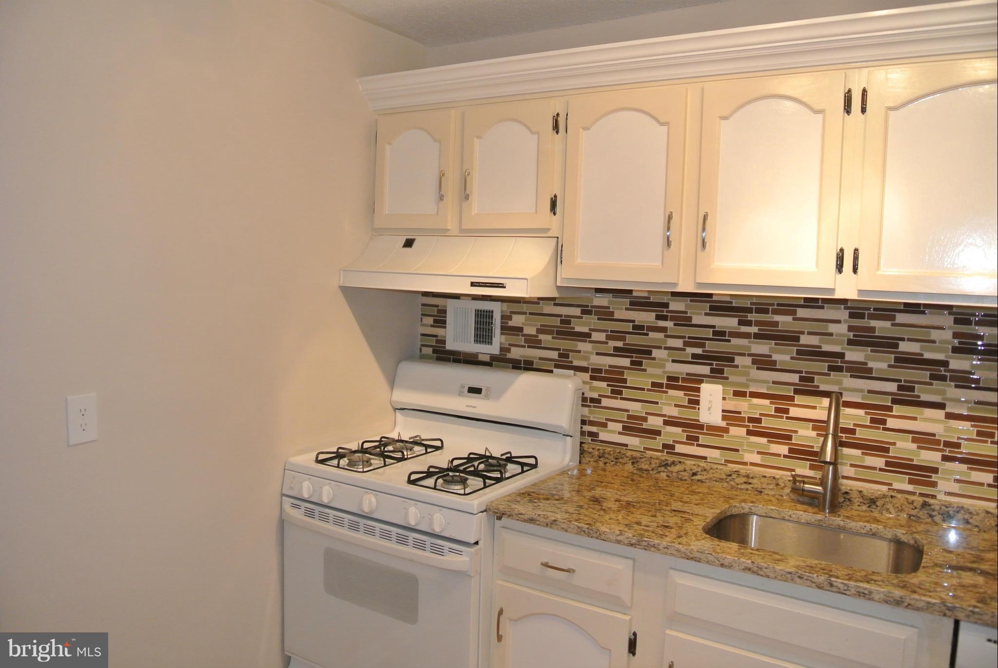 AMERICANA CENTRE - Residential Lease