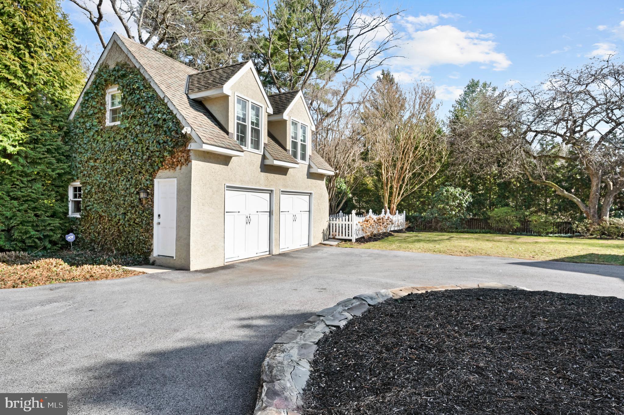 FOX FIELDS - Residential