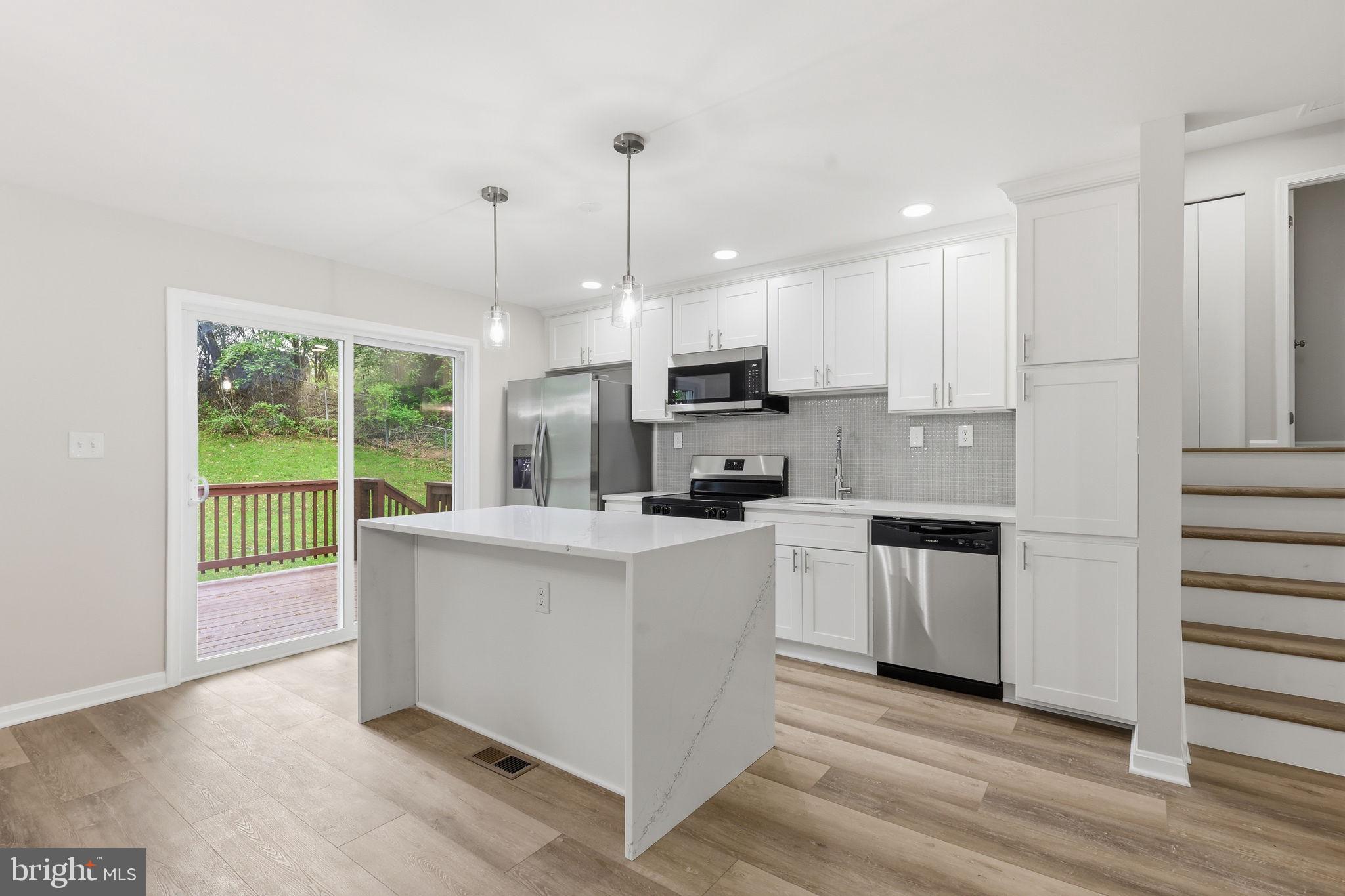 KEMP MILL HILLS - Residential