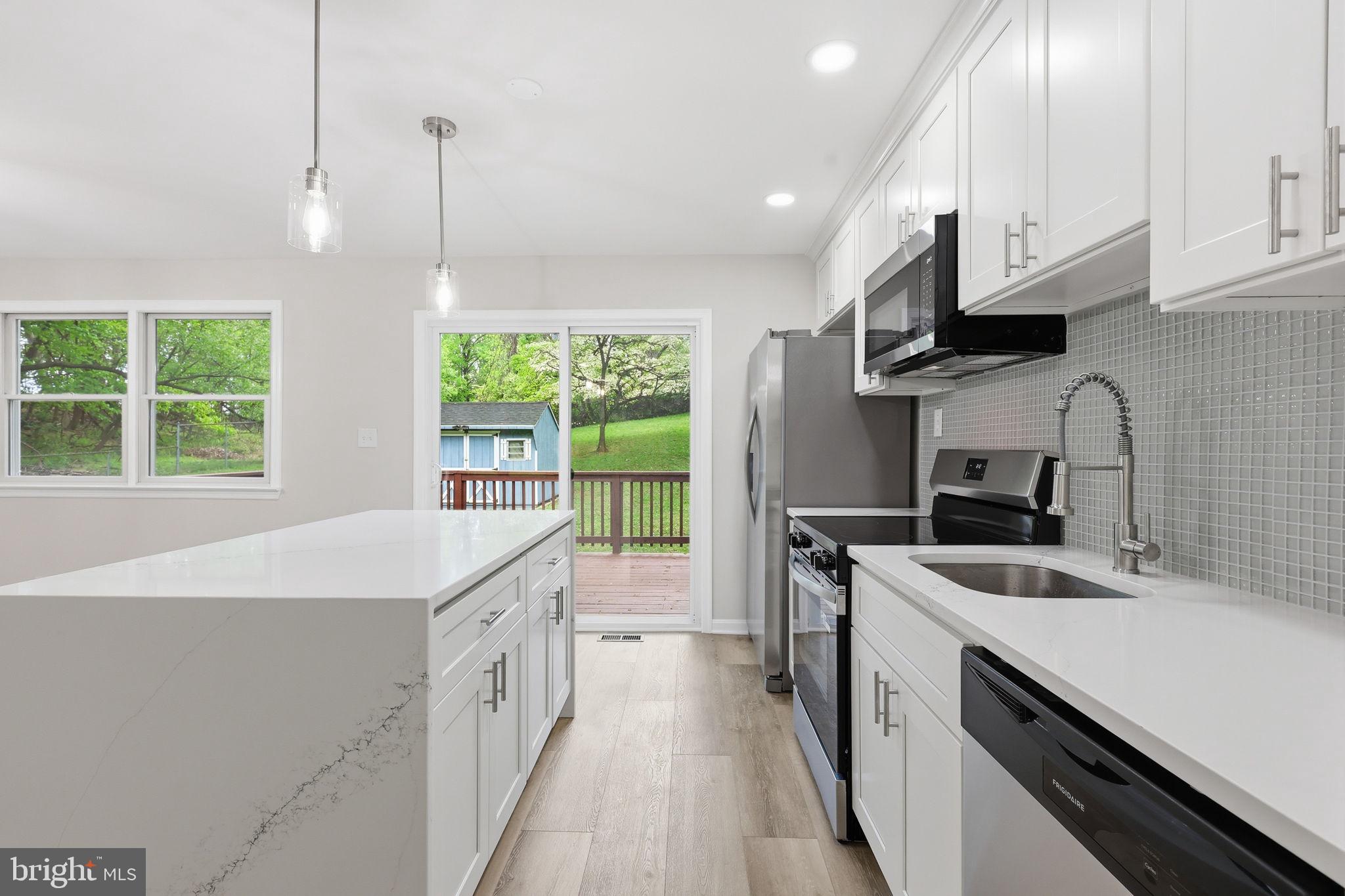 KEMP MILL HILLS - Residential