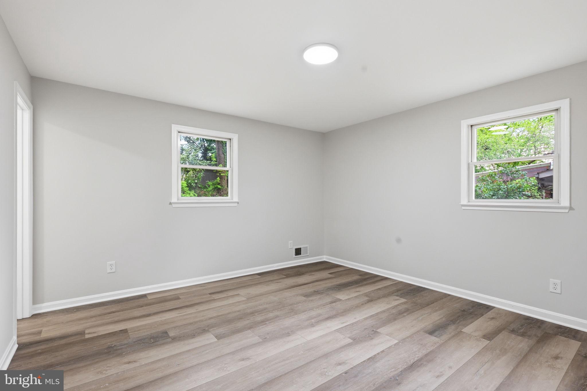 KEMP MILL HILLS - Residential