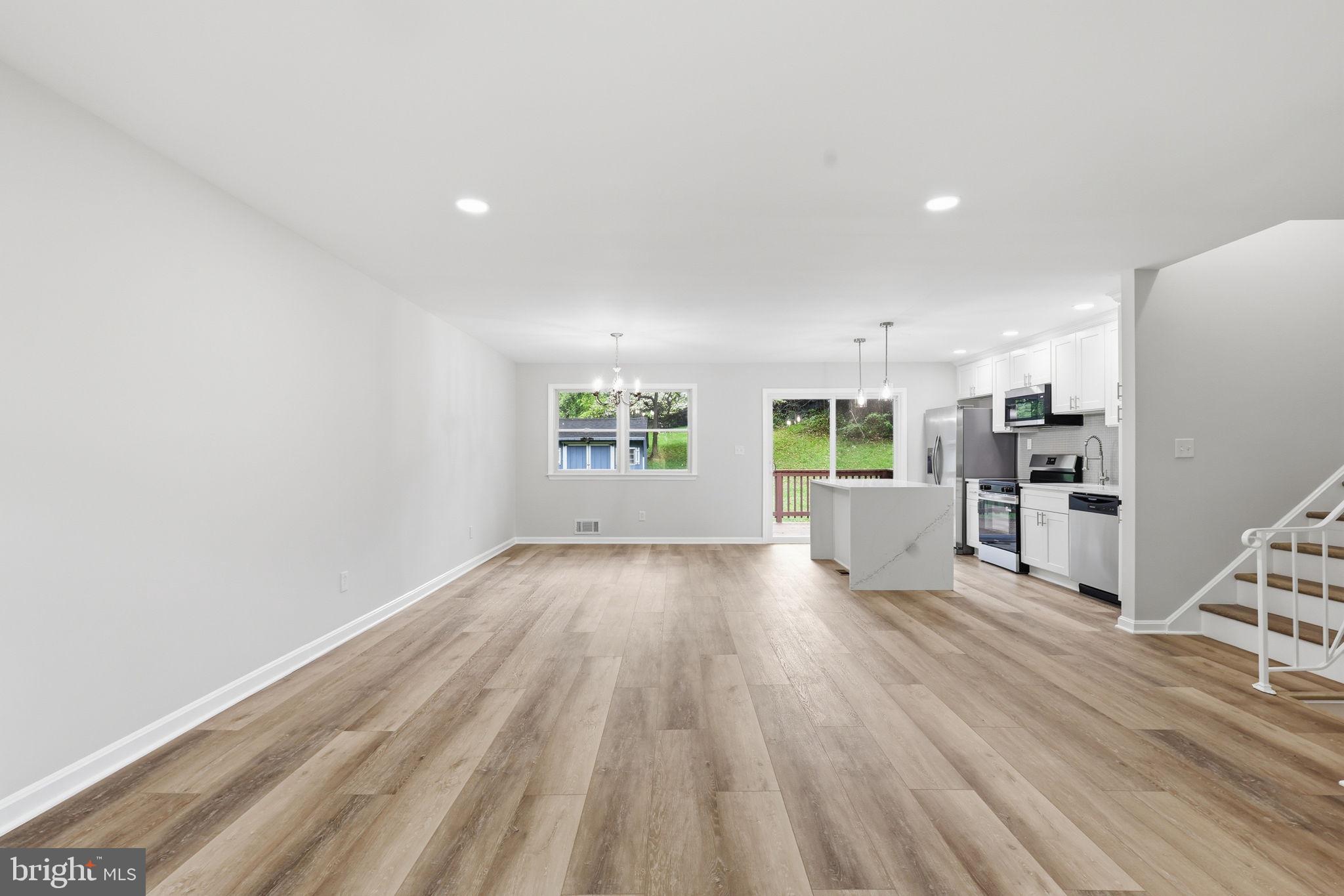 KEMP MILL HILLS - Residential