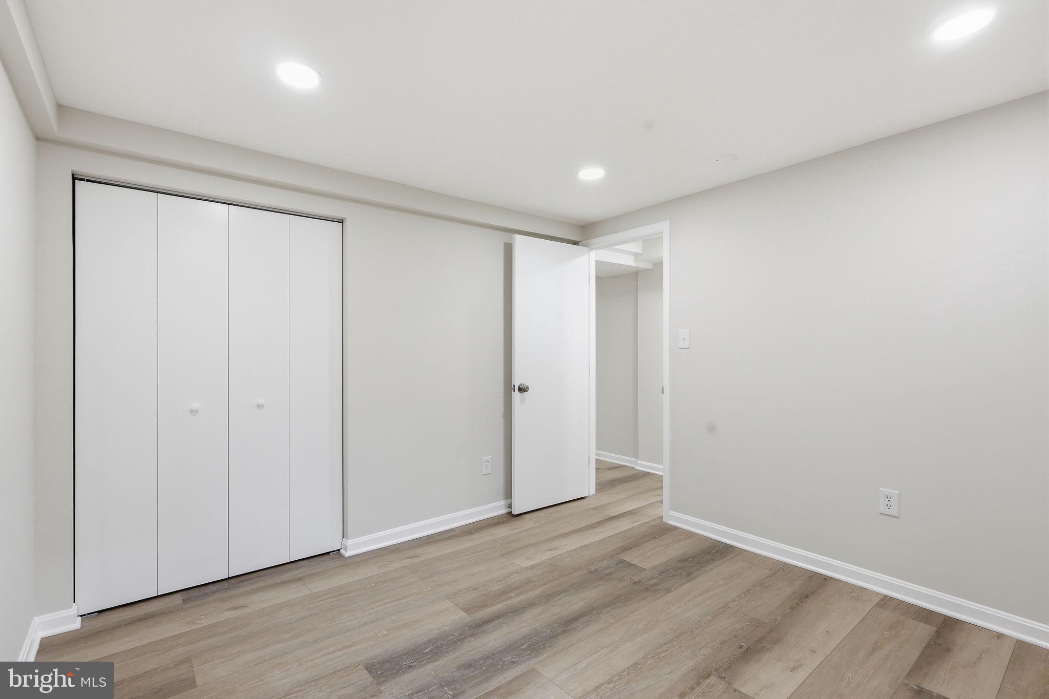 KEMP MILL HILLS - Residential