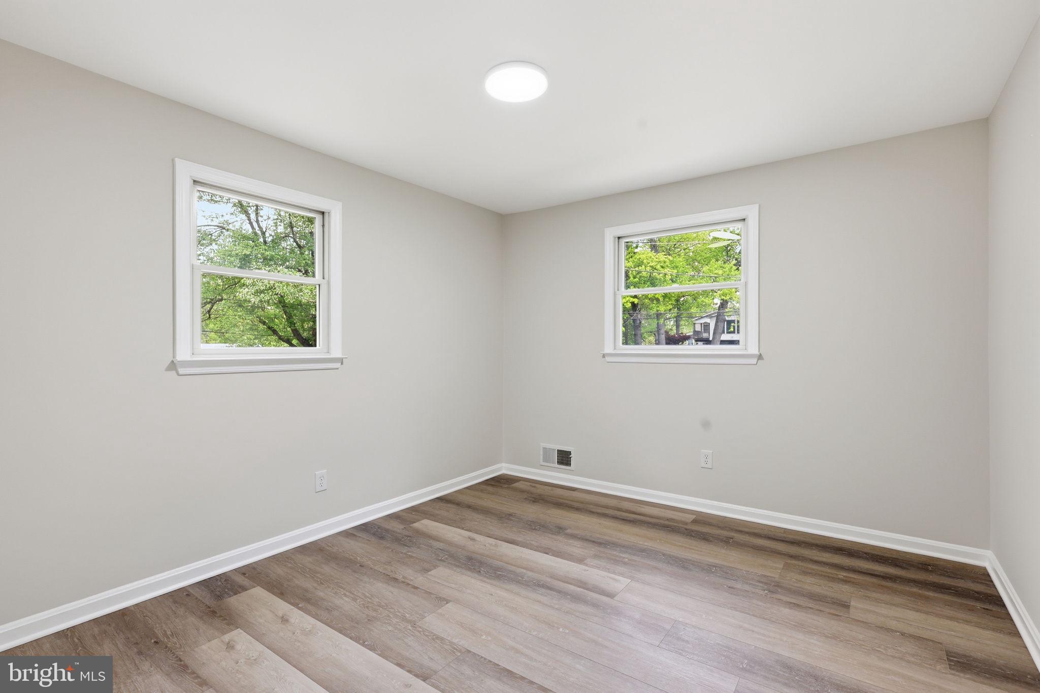 KEMP MILL HILLS - Residential