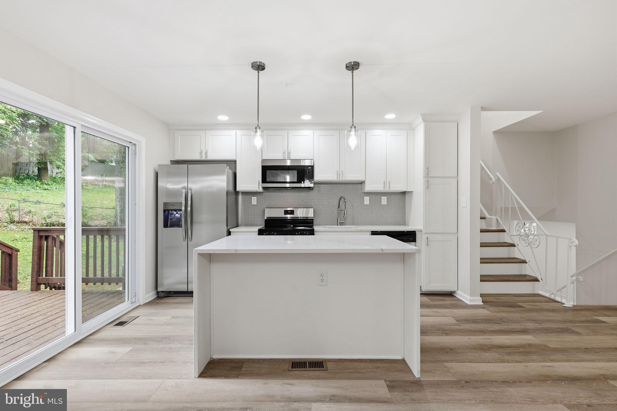 KEMP MILL HILLS - Residential