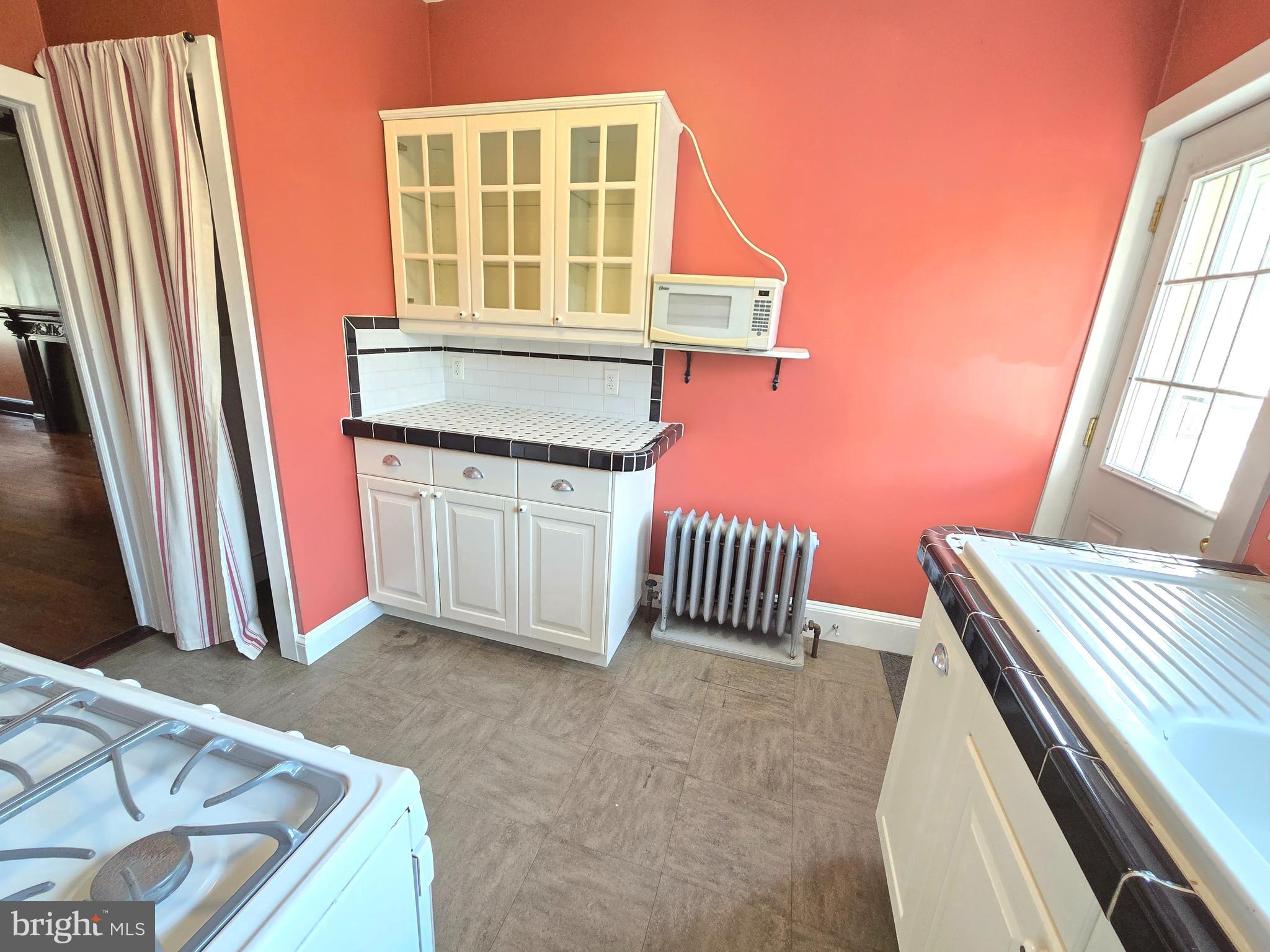 ROXBOROUGH - Residential Lease
