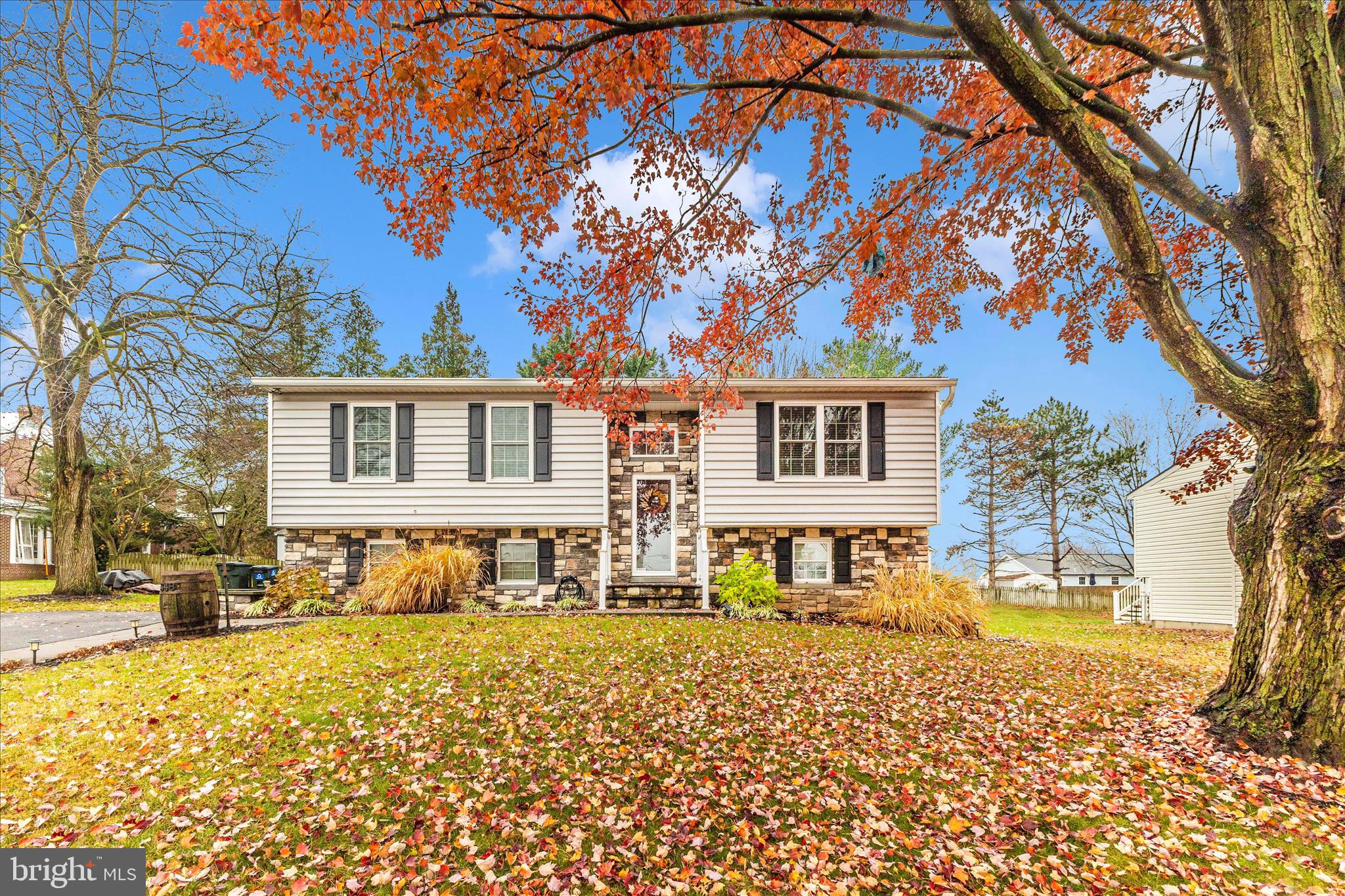 WHISPERING MEADOWS - Residential