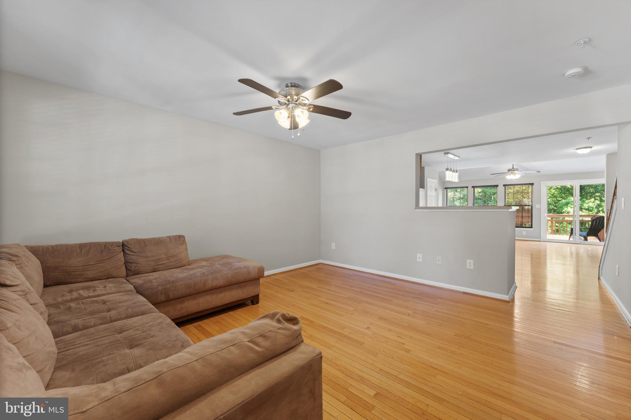 SEVEN OAKS - Residential