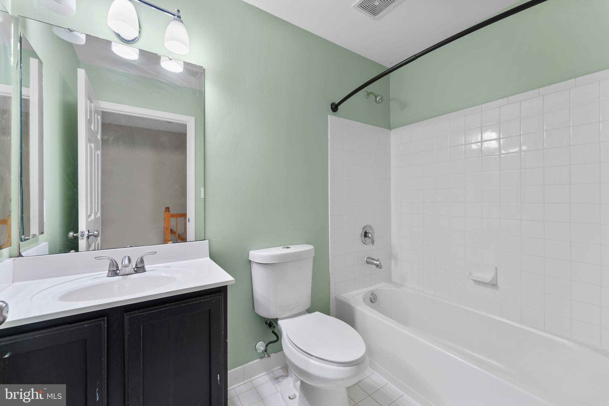 SEVEN OAKS - Residential