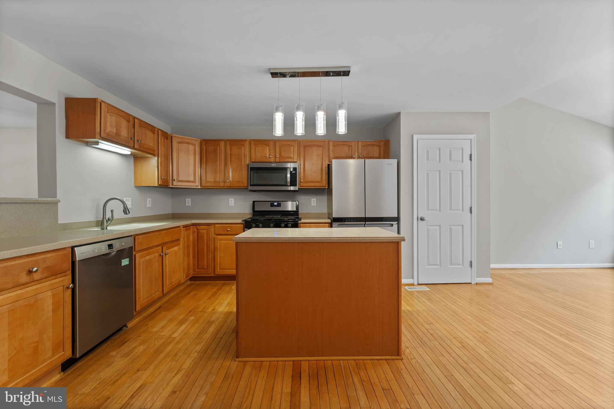 SEVEN OAKS - Residential