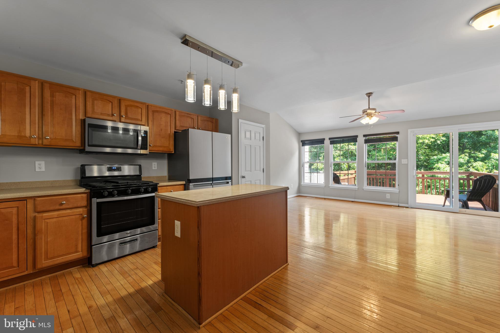 SEVEN OAKS - Residential