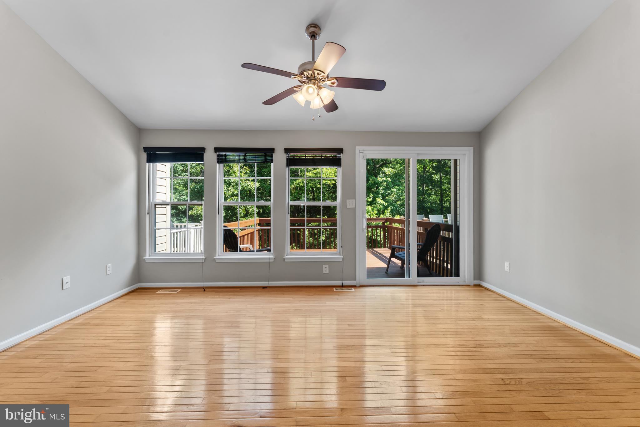 SEVEN OAKS - Residential