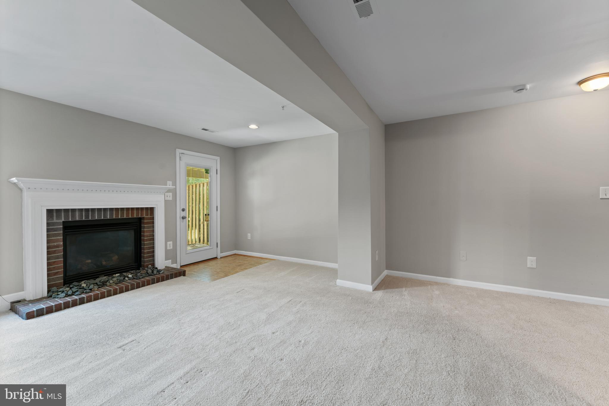 SEVEN OAKS - Residential