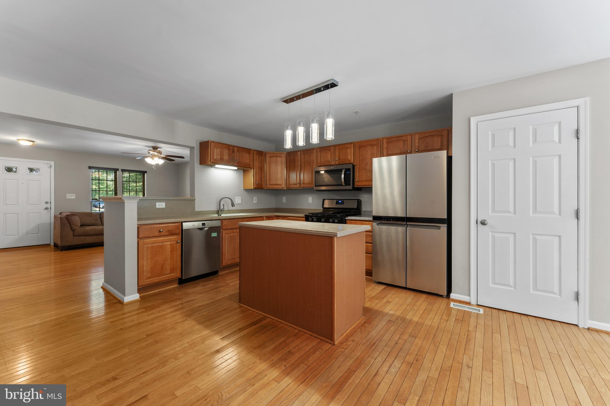 SEVEN OAKS - Residential