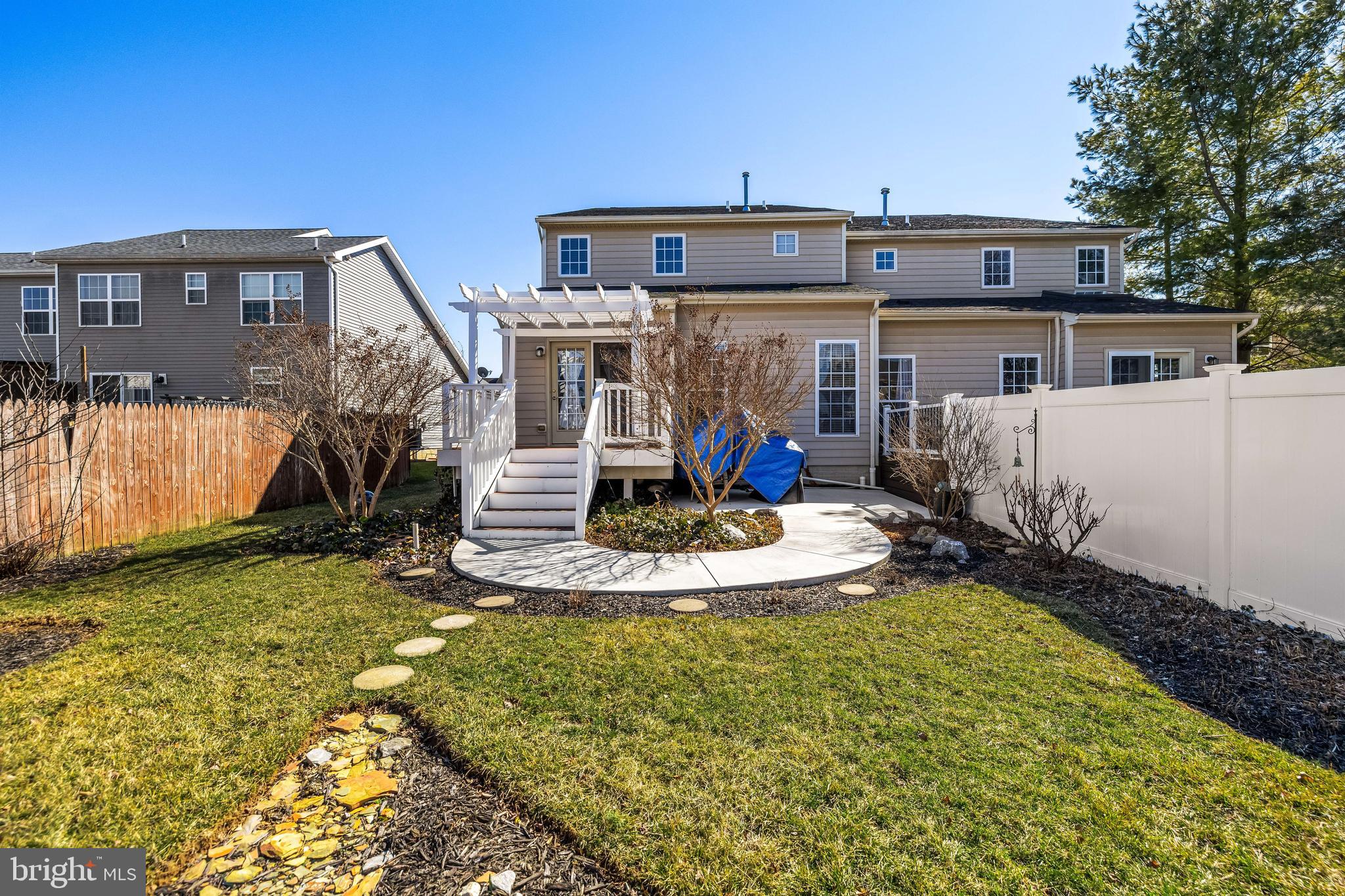 OAK HILLS - Residential