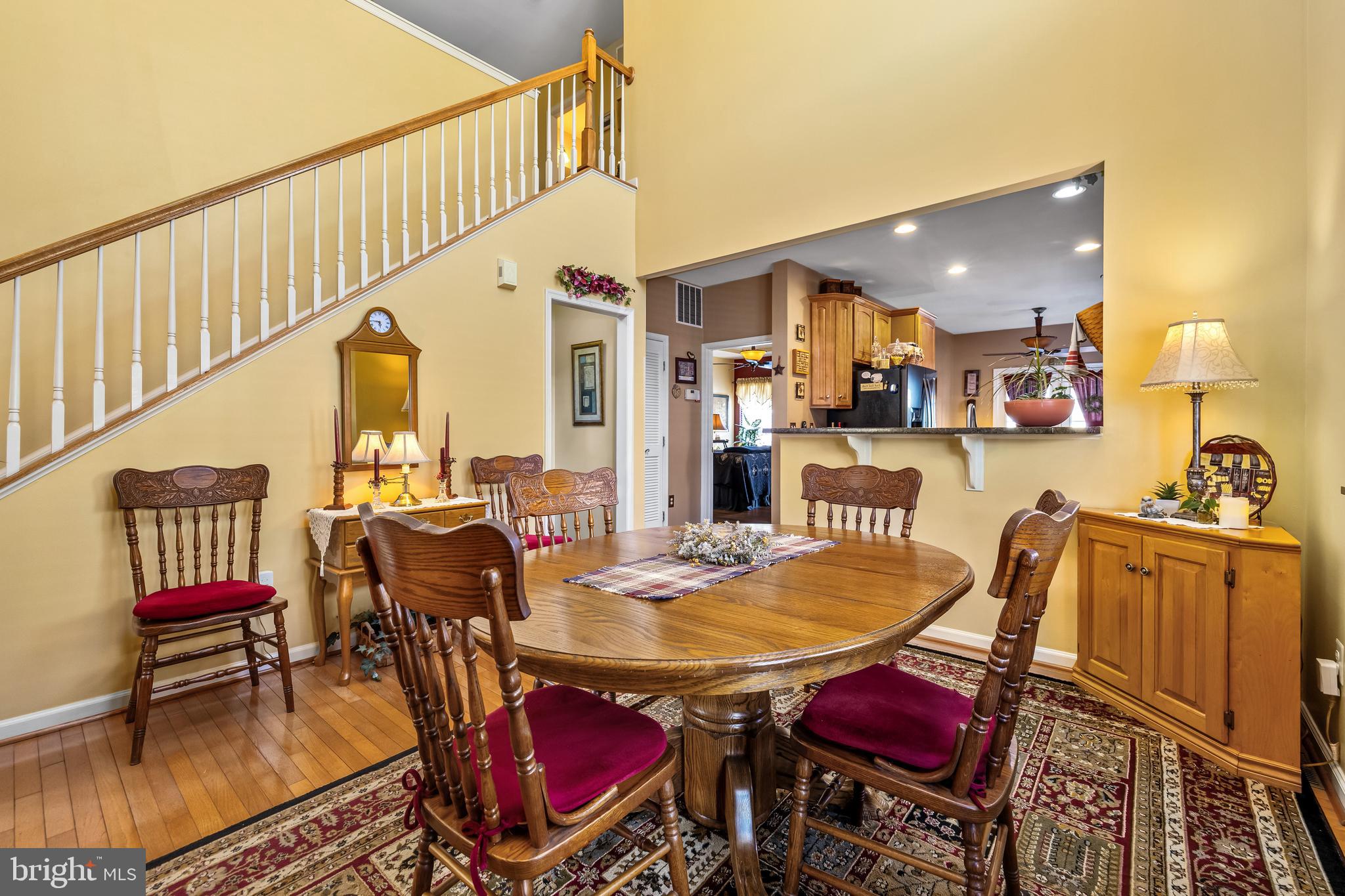 OAK HILLS - Residential