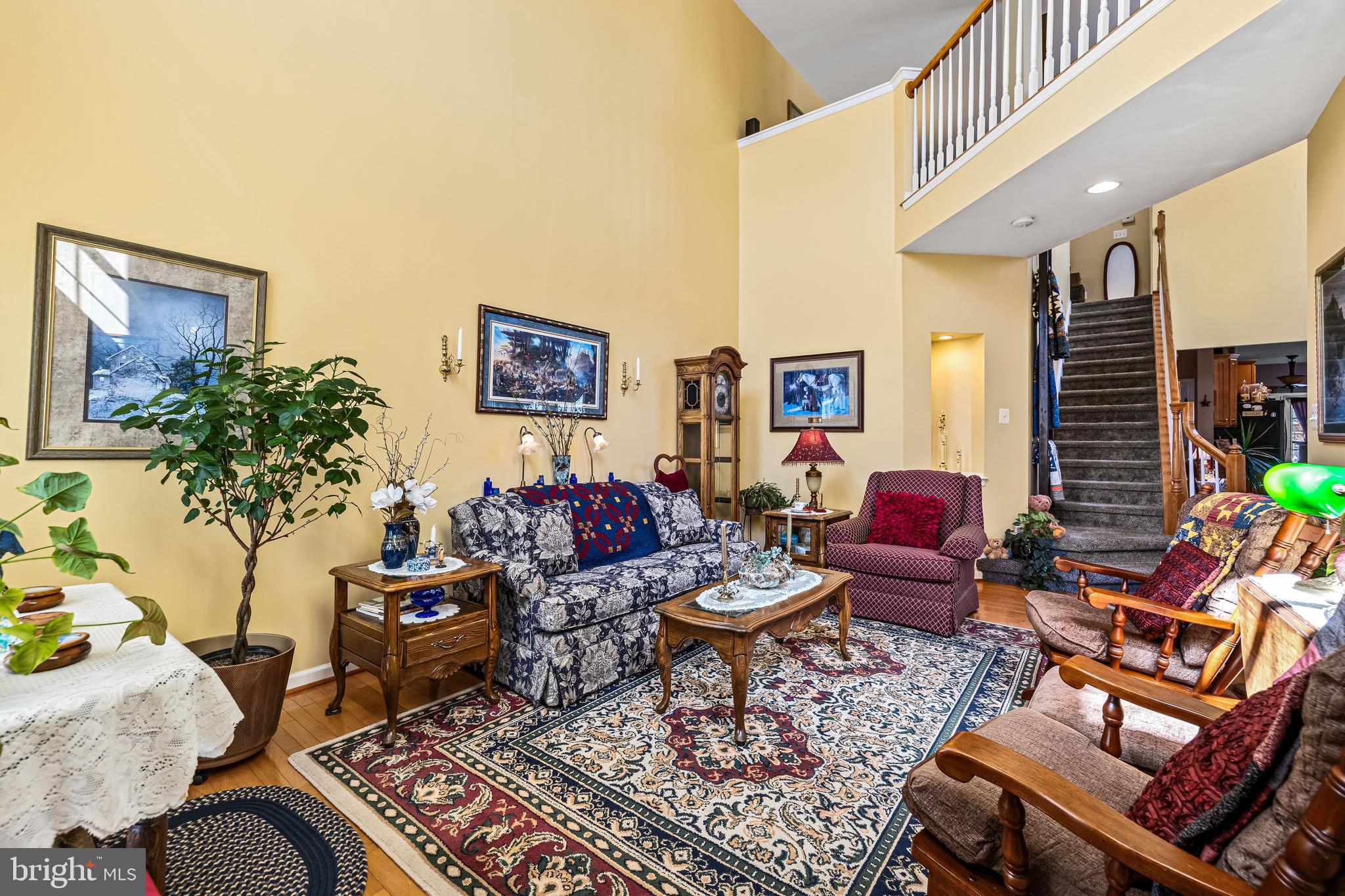 OAK HILLS - Residential