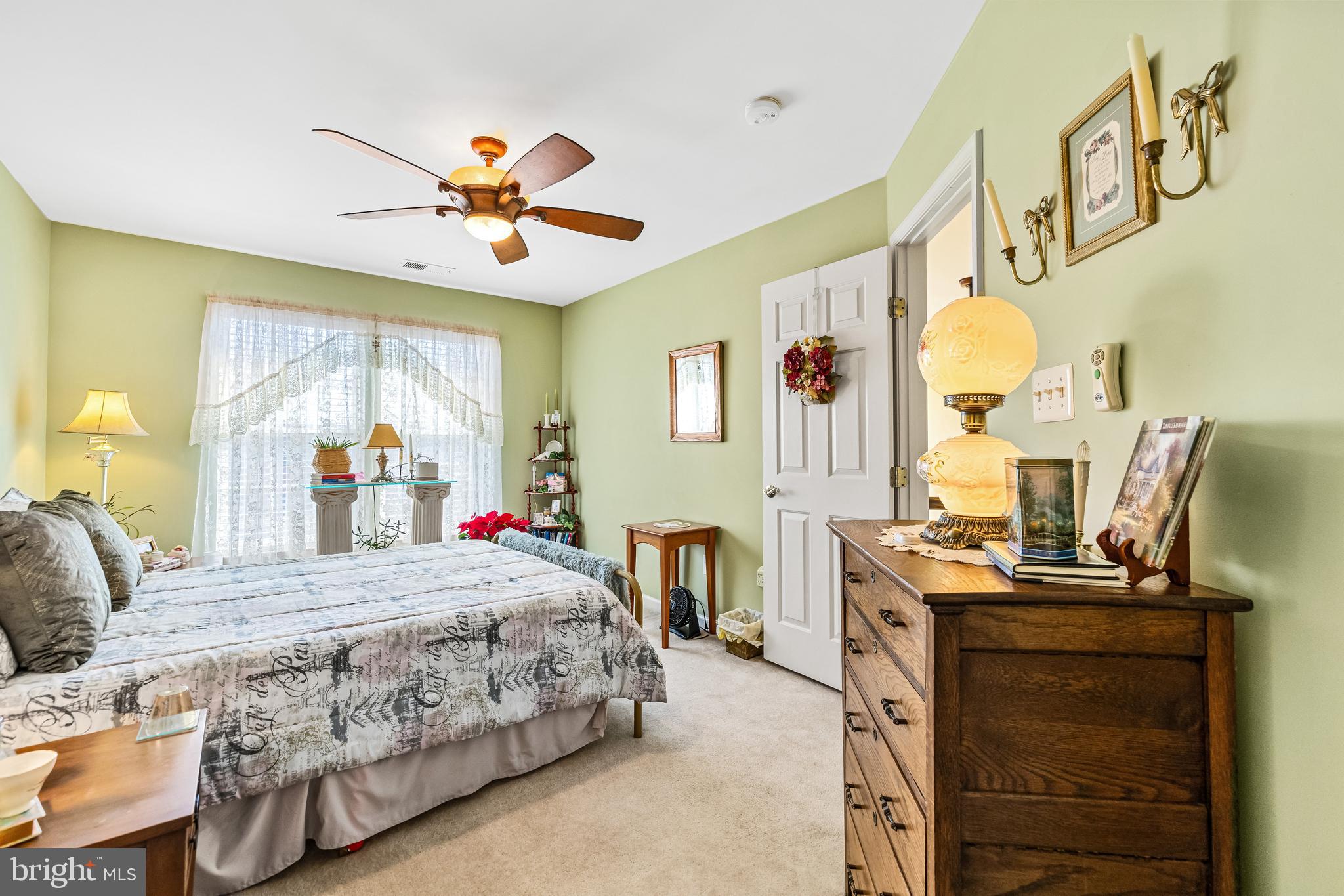 OAK HILLS - Residential