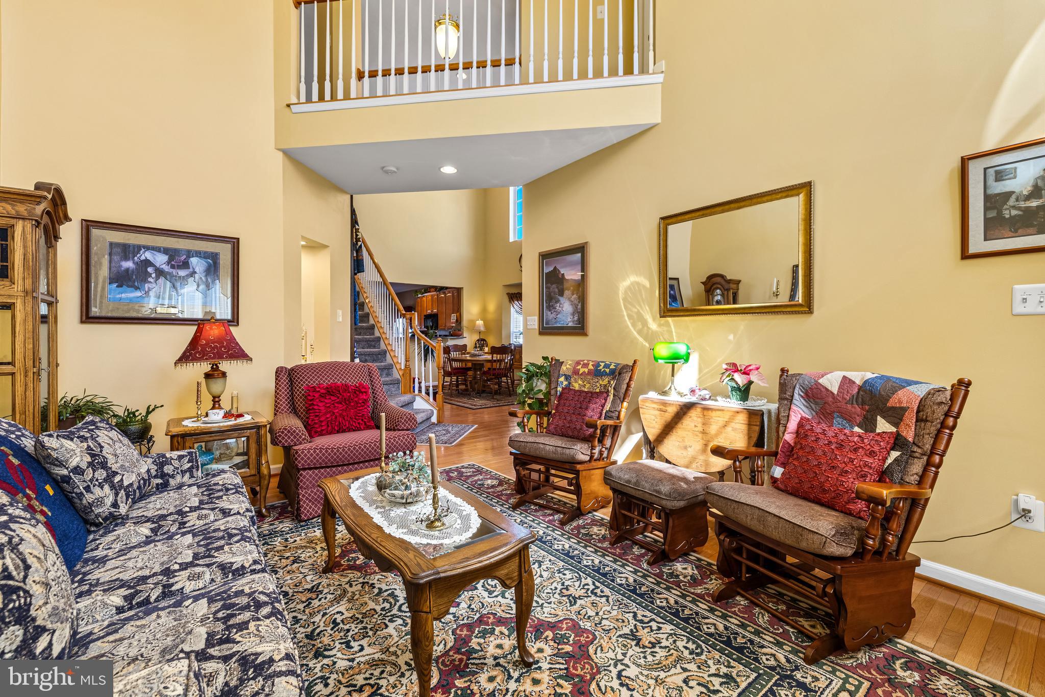 OAK HILLS - Residential