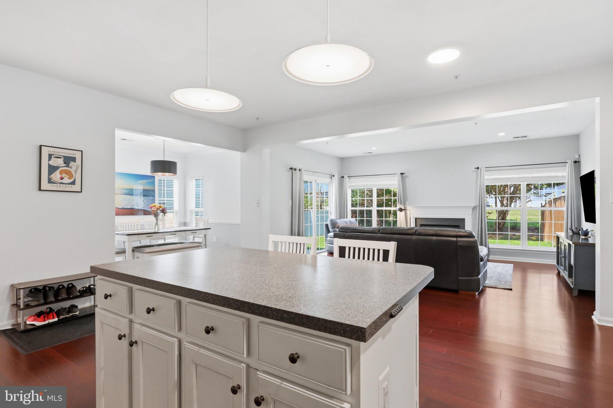 KENSINGTON VILLAS - Residential