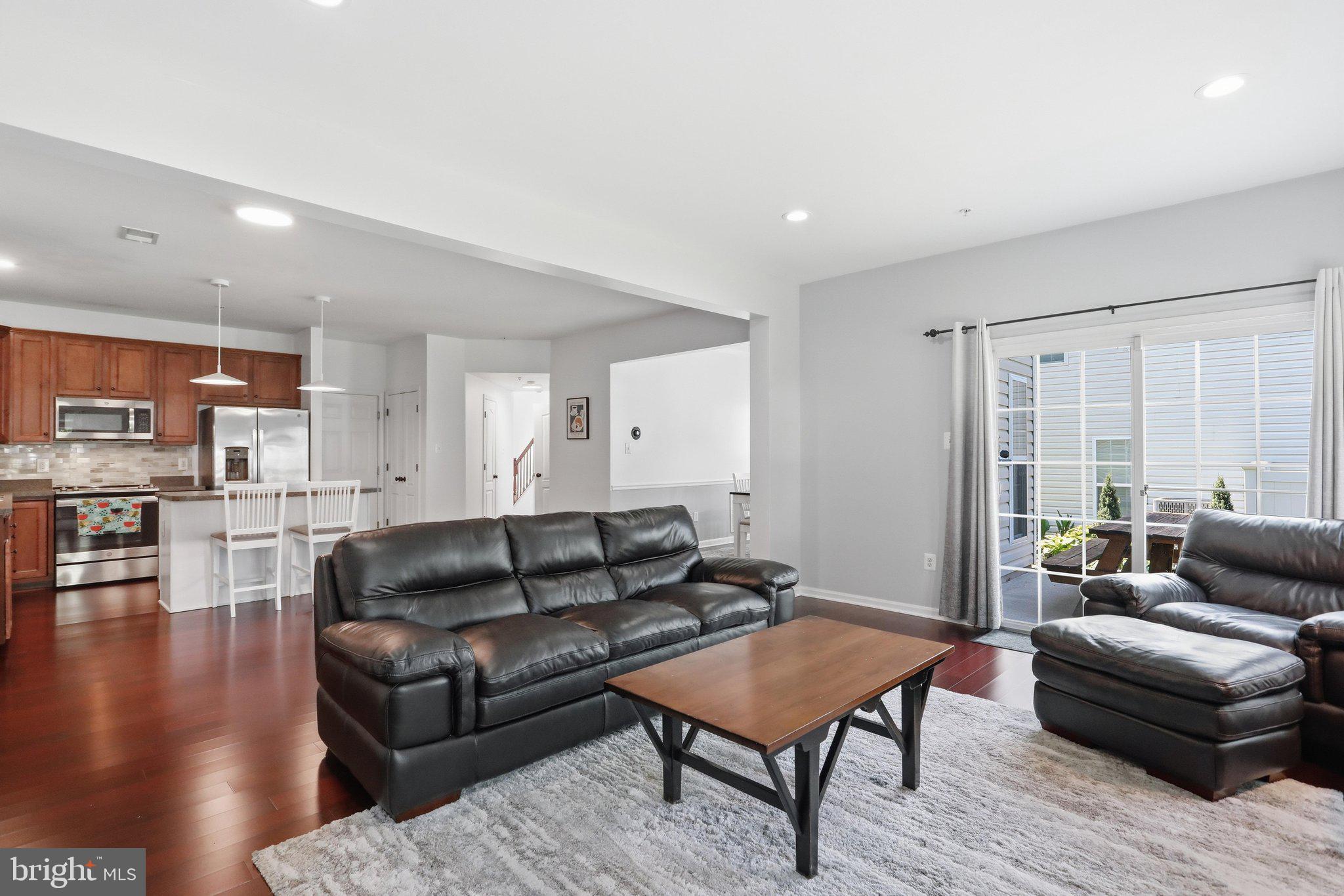 KENSINGTON VILLAS - Residential