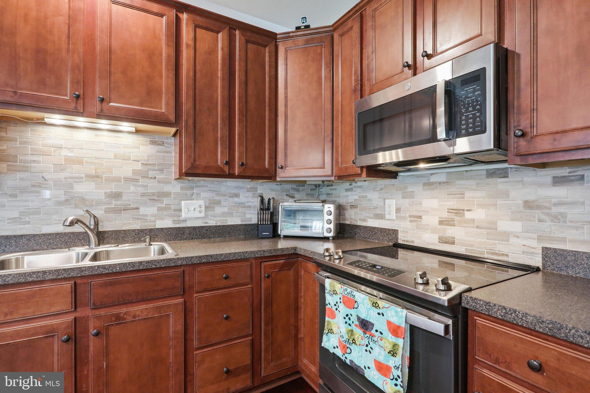 KENSINGTON VILLAS - Residential