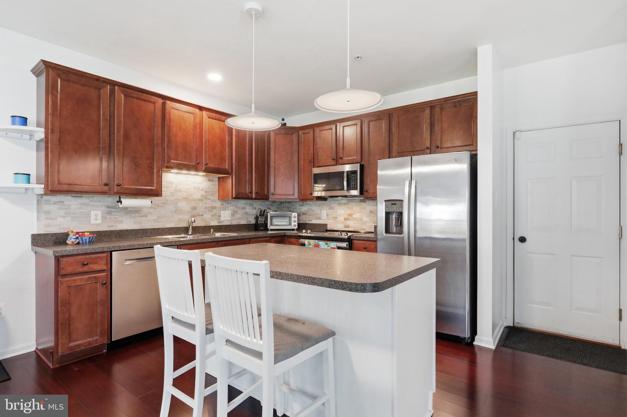KENSINGTON VILLAS - Residential
