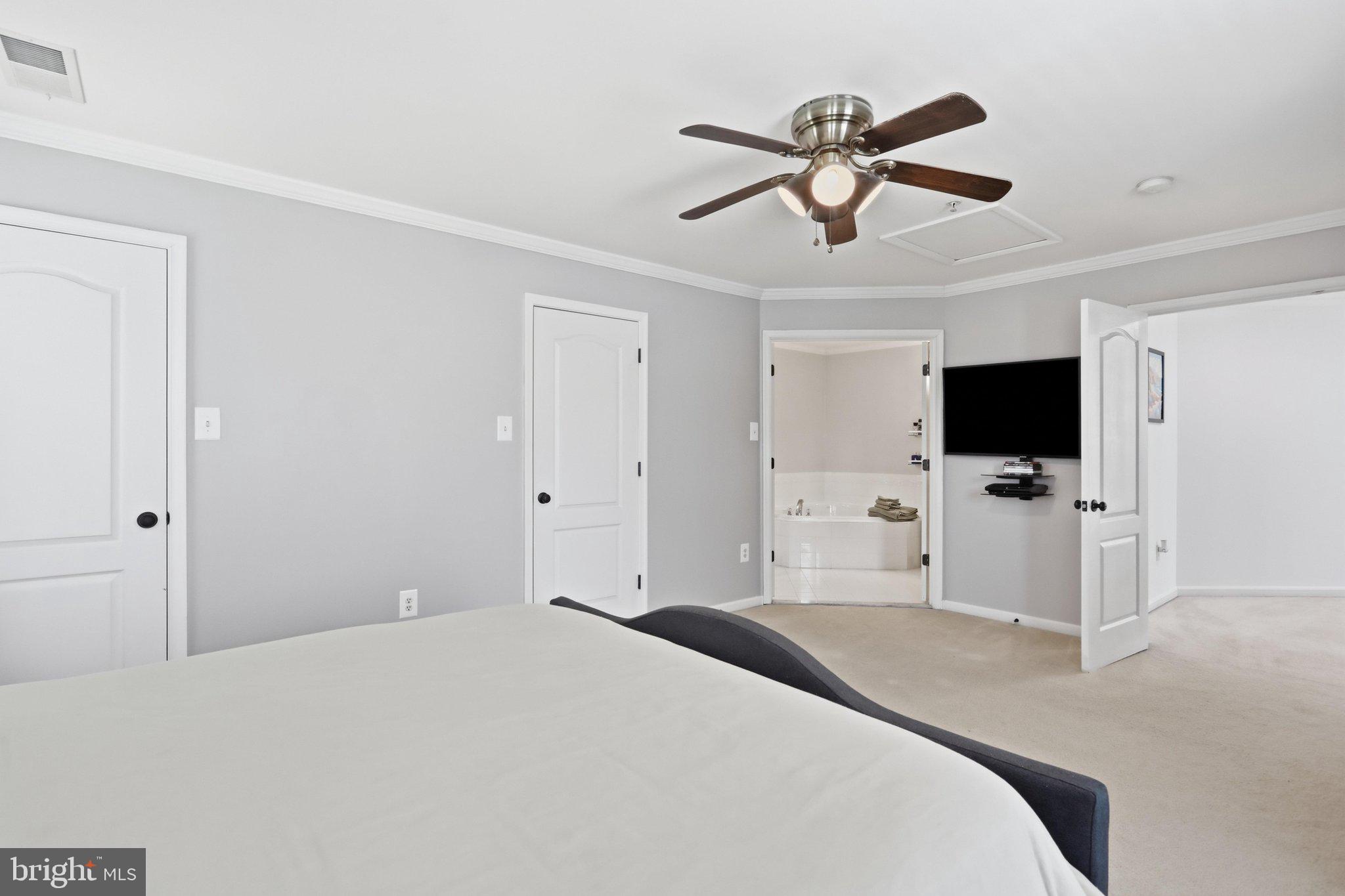 KENSINGTON VILLAS - Residential