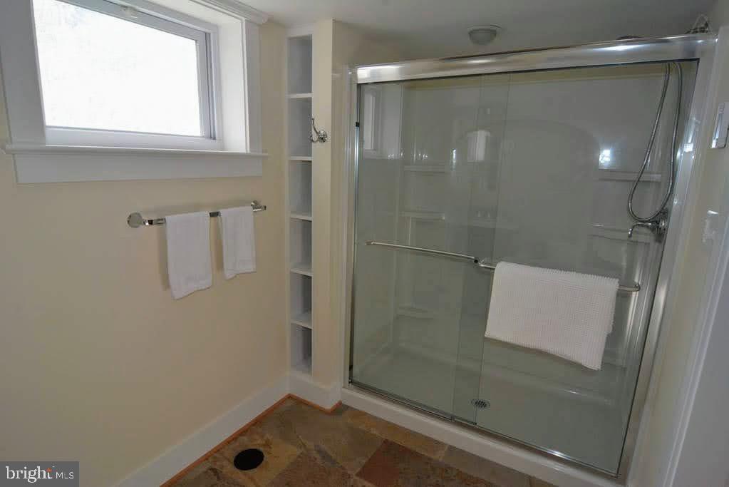 BALLSTON - Residential Income