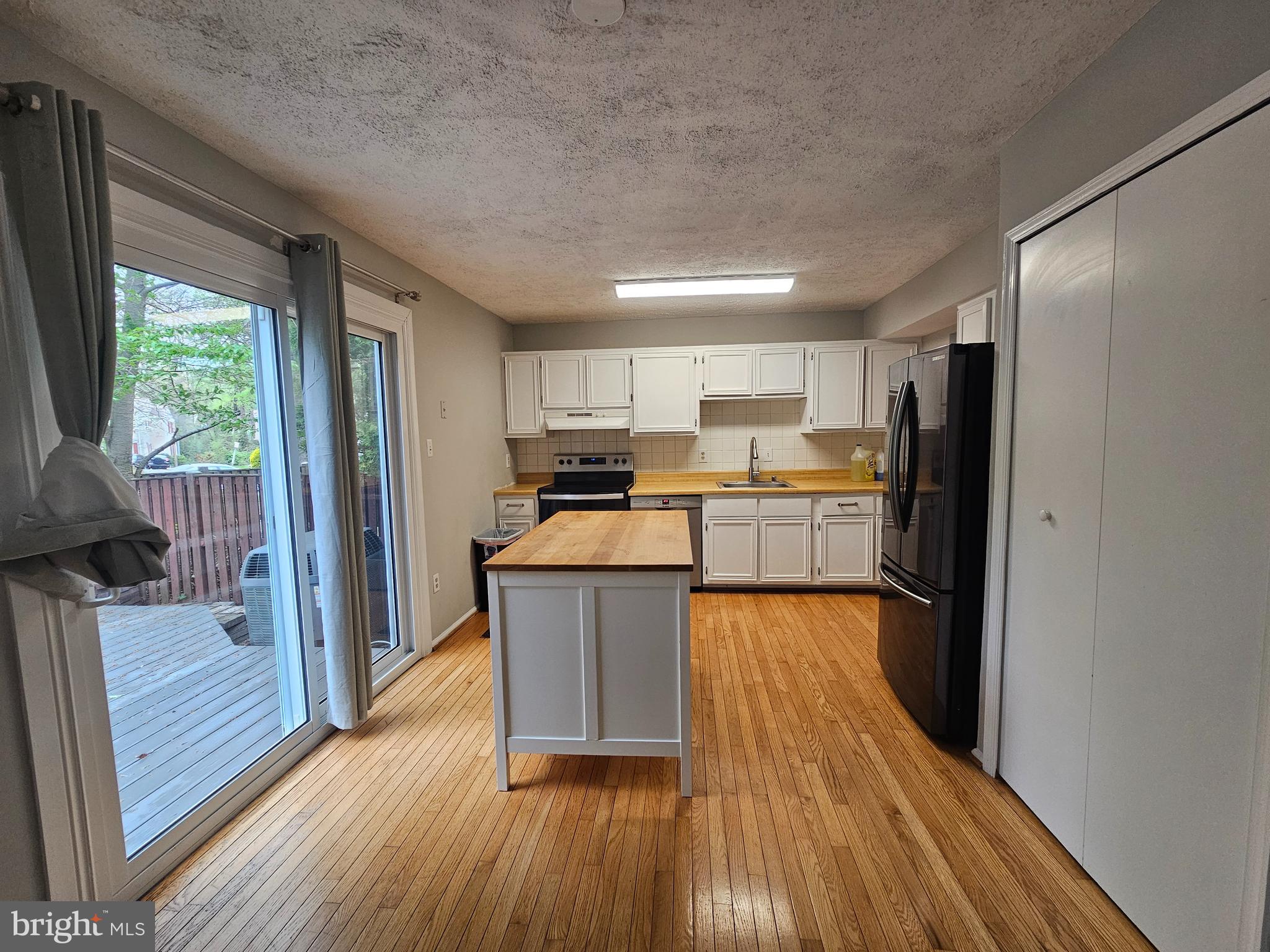 OLD MILL COMMUNITY - Residential Lease