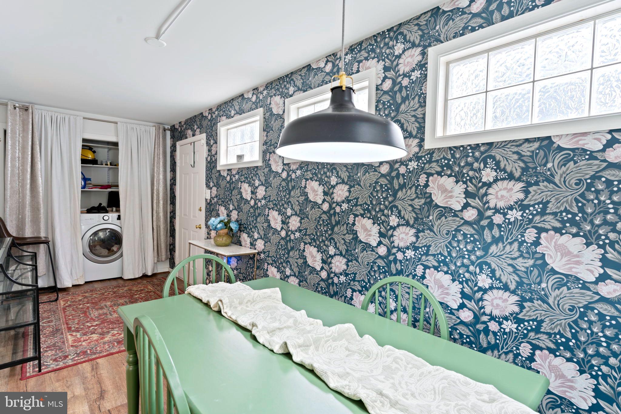 GRAY INN COURT - Residential