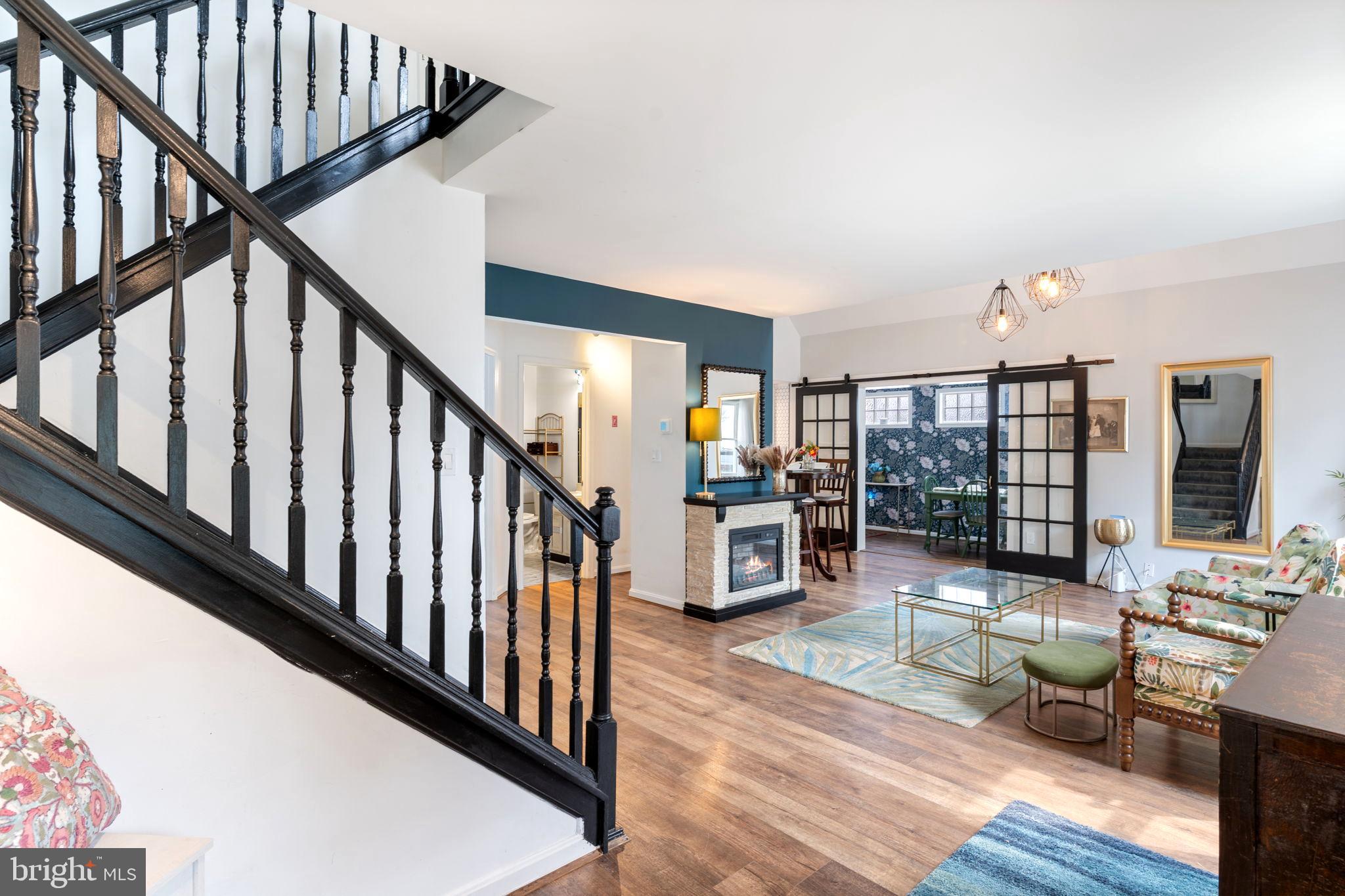 GRAY INN COURT - Residential