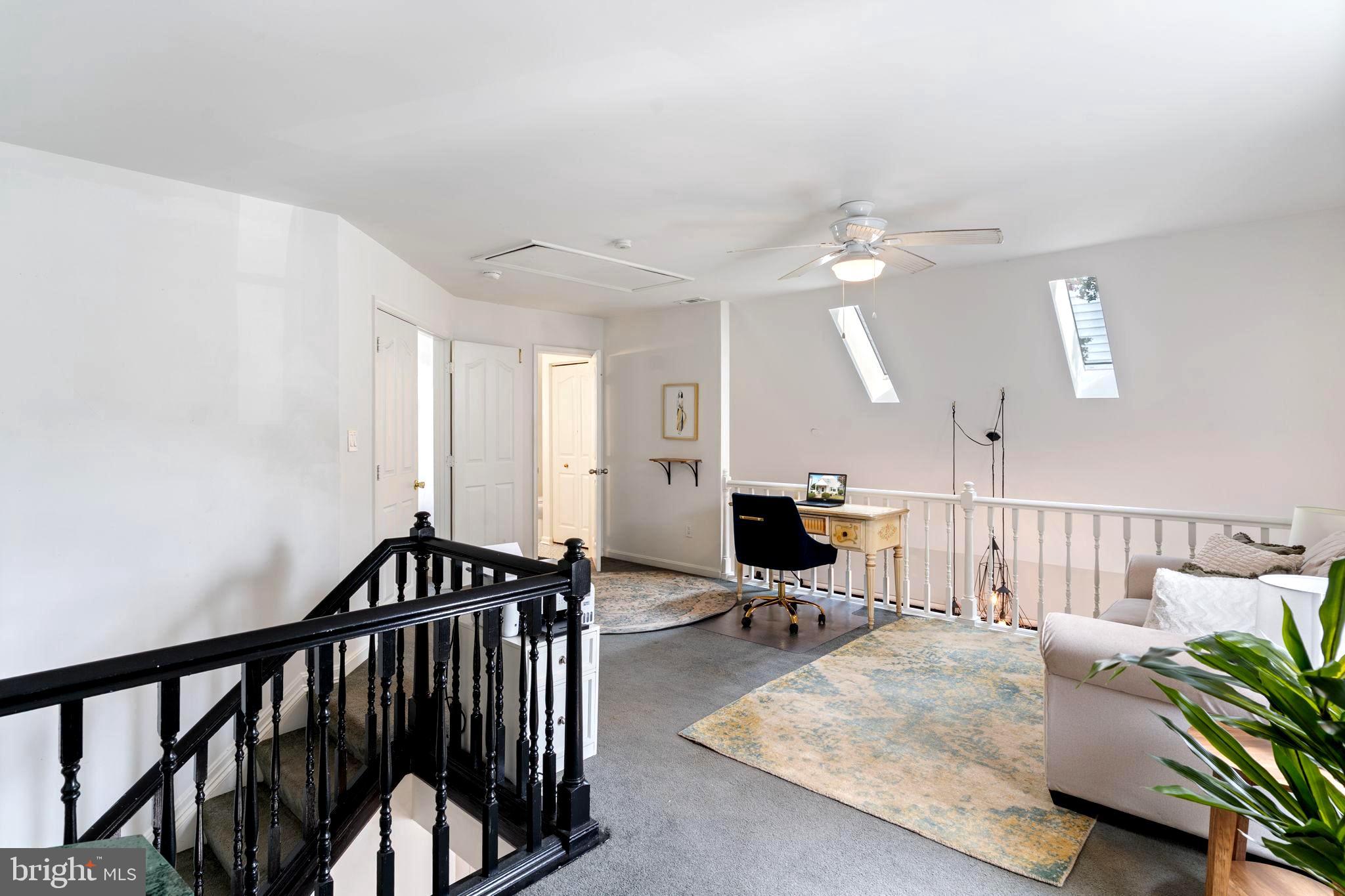 GRAY INN COURT - Residential