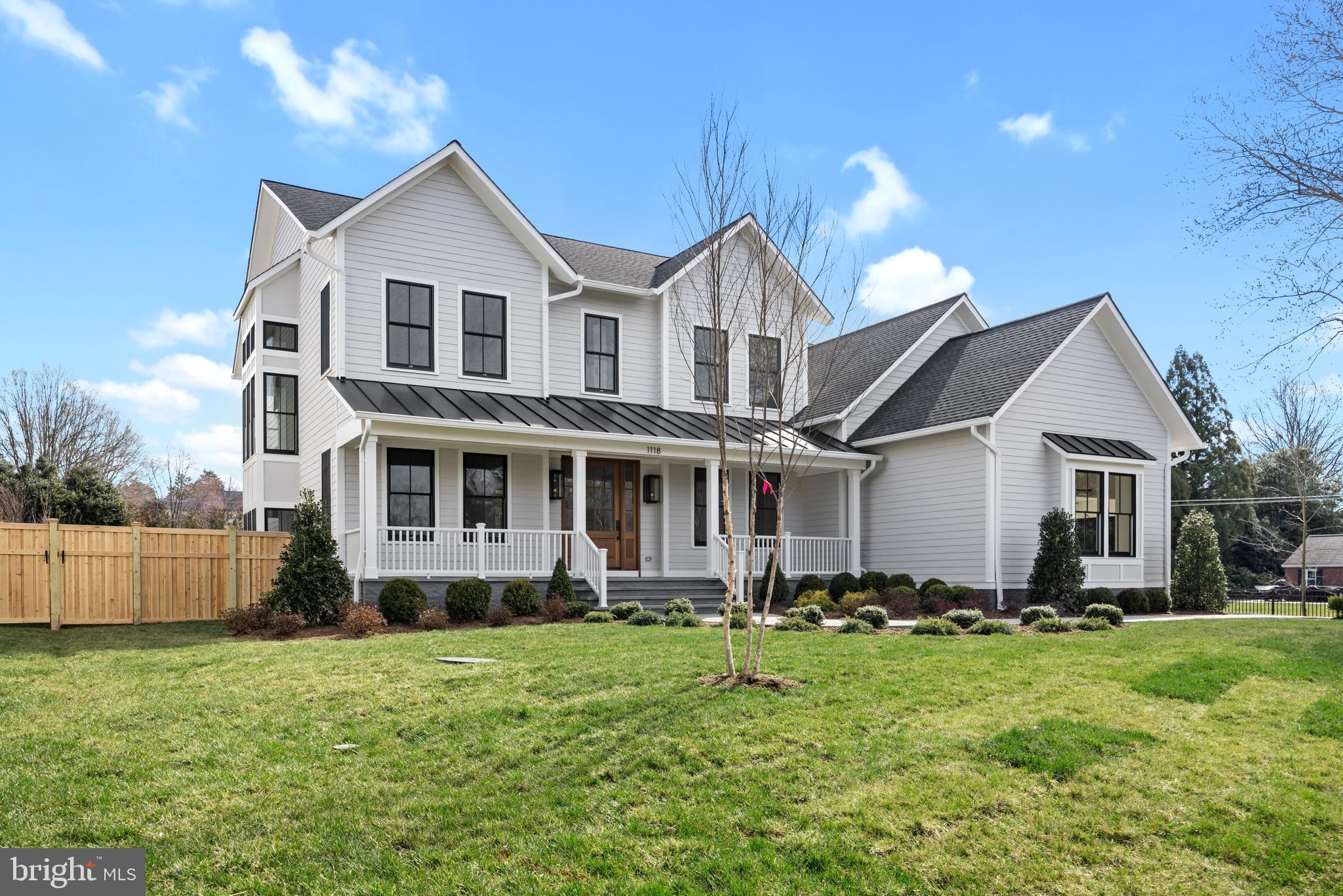 BOULEVARD ACRES - Residential