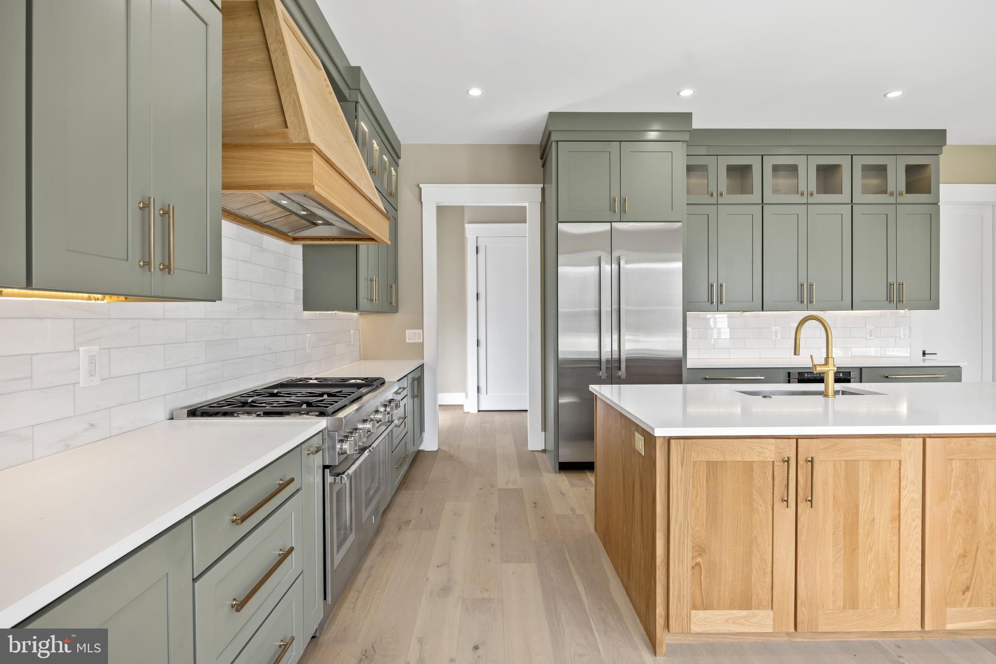 BOULEVARD ACRES - Residential
